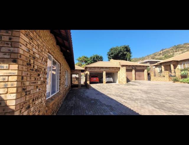4 BEDROOM HOUSE FOR SALE IN CLAREMONT